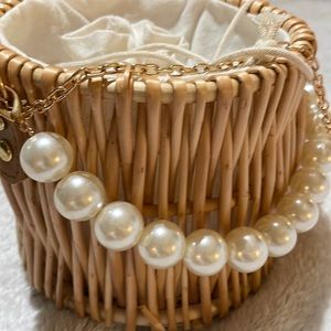 Welcome to Paradise Handbag with Pearl Handle